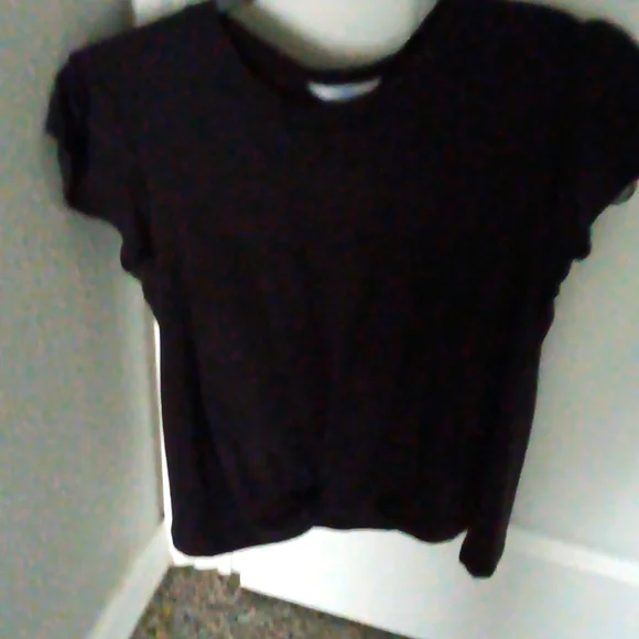 Cloth - Picture 1 of 4